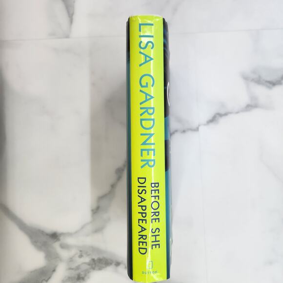 Lisa Gardner book "Before she disappeared" Best selling Author mystery thriller - Picture 3 of 8